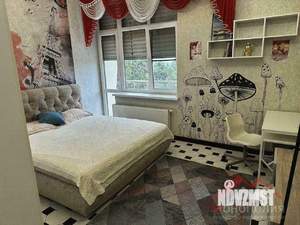 Дом 250м², 3-этажный, участок 4 сот.  