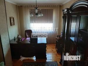 Дом 373м&sup2;, 2-этажный, участок 10 сот.  