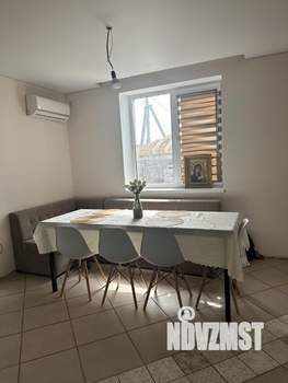 Дом 270м², 2-этажный, участок 3 сот.  