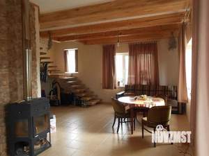 Дом 90м&sup2;, 2-этажный, участок 5 сот.  