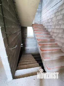 Дом 210м&sup2;, 2-этажный, участок 2 сот.  