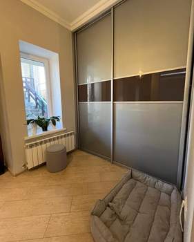 Дом 214м², 4-этажный, участок 4 сот.  