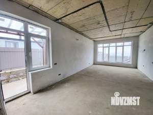 Дом 160м&sup2;, 2-этажный, участок 4 сот.  