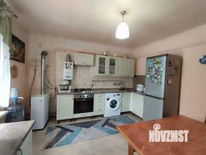 Дом 283м², 2-этажный, участок 15 сот.  