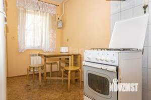 Дом 90м&sup2;, 2-этажный, участок 3 сот.  