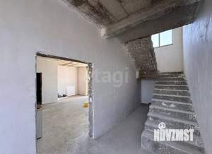 Дом 200м², 2-этажный, участок 5 сот.  
