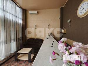 Дом 900м&sup2;, 4-этажный, участок 7 сот.  