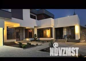 Дом 300м&sup2;, 2-этажный, участок 6 сот.  