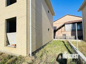 Дом 180м&sup2;, 2-этажный, участок 3 сот.  