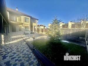 Дом 475м&sup2;, 2-этажный, участок 10 сот.  