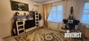 Дом 220м&sup2;, 2-этажный, участок 8 сот.  