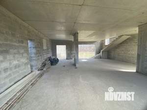 Дом 183м&sup2;, 2-этажный, участок 4 сот.  