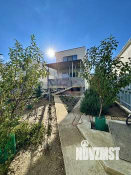 Дом 100м&sup2;, 2-этажный, участок 4 сот.  