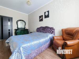 Дом 220м², 2-этажный, участок 6 сот.  