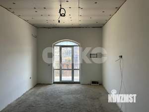 Дом 388м&sup2;, 3-этажный, участок 4 сот.  