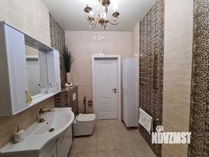 Дом 102м&sup2;, 2-этажный, участок 5 сот.  