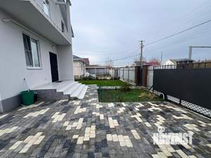 Дом 140м&sup2;, 2-этажный, участок 6 сот.  