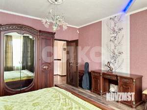 Дом 352м&sup2;, 2-этажный, участок 8 сот.  