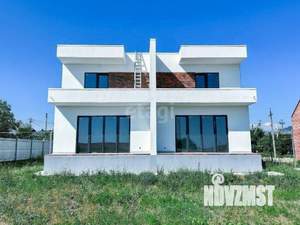 Дом 166м&sup2;, 2-этажный, участок 4 сот.  