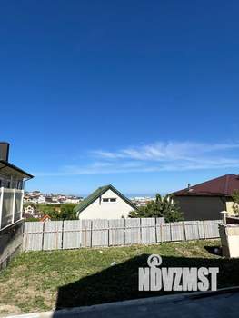 Дом 220м&sup2;, 3-этажный, участок 4 сот.  