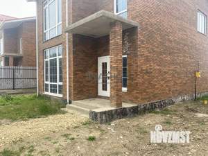 Дом 160м&sup2;, 2-этажный, участок 4 сот.  