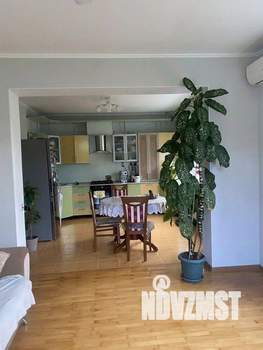 Дом 144м², 2-этажный, участок 5 сот.  