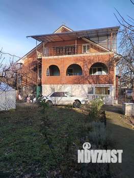 Дом 550м&sup2;, 2-этажный, участок 9 сот.  