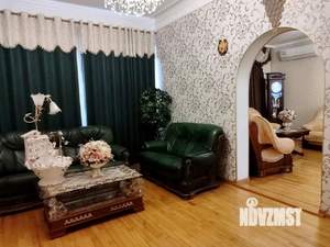 Дом 268м&sup2;, 2-этажный, участок 5 сот.  