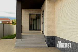 Дом 240м², 2-этажный, участок 6 сот.  