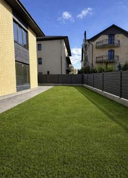 Дом 190м&sup2;, 2-этажный, участок 4 сот.  