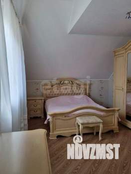 Дом 380м&sup2;, 3-этажный, участок 4 сот.  