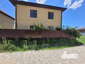 Дом 160м&sup2;, 2-этажный, участок 4 сот.  