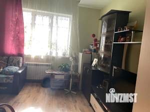 Дом 146м&sup2;, 2-этажный, участок 4 сот.  