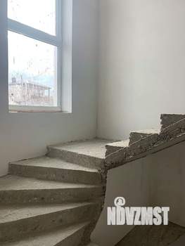 Дом 132м&sup2;, 2-этажный, участок 6 сот.  