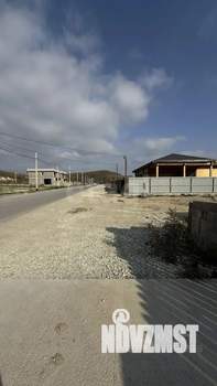 Дом 250м&sup2;, 3-этажный, участок 8 сот.  