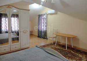 Дом 123м&sup2;, 2-этажный, участок 4 сот.  