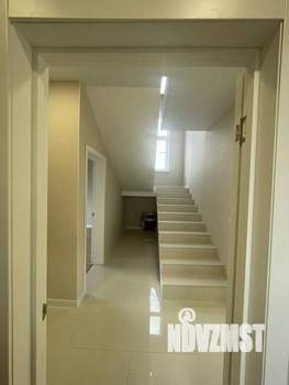 Дом 198м&sup2;, 3-этажный, участок 3 сот.  