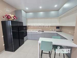 Дом 256м&sup2;, 2-этажный, участок 8 сот.  