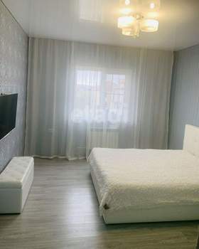 Дом 195м&sup2;, 3-этажный, участок 3 сот.  