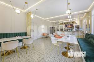 Дом 988м&sup2;, 4-этажный, участок 4 сот.  