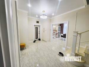Дом 180м², 2-этажный, участок 5 сот.  