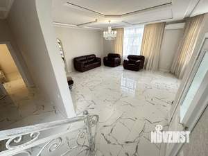 Дом 186м², 2-этажный, участок 4 сот.  