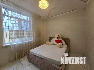 Дом 180м&sup2;, 2-этажный, участок 3 сот.  