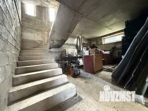 Дом 298м&sup2;, 2-этажный, участок 4 сот.  