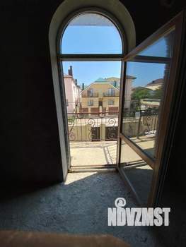 Дом 199м&sup2;, 2-этажный, участок 5 сот.  