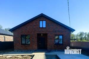 Дом 100м&sup2;, 1-этажный, участок 8 сот.  