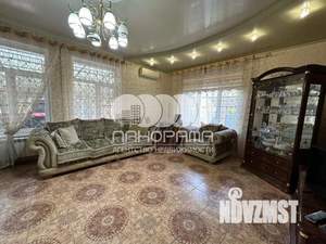 Дом 273м&sup2;, 2-этажный, участок 5 сот.  