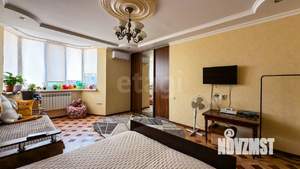 Дом 150м&sup2;, 3-этажный, участок 2 сот.  