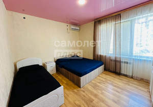 Дом 100м&sup2;, 3-этажный, участок 10 сот.  