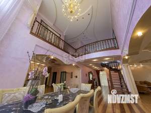 Дом 434м&sup2;, 2-этажный, участок 11 сот.  